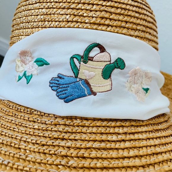 Straw hat - Picture 3 of 10